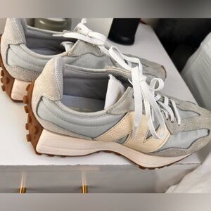 New Balance 327 “summer fog/macadamia nut”